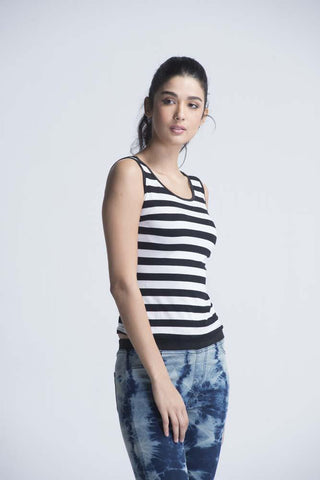 Sleeveless sports T-Shirt - Black & White horizontal stripes - Women T-Shirts - yz-buyer.myshopify.com